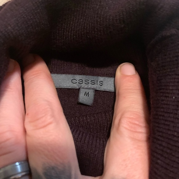 VINTAGE 90s Y2K Cassis Dark Plum Fitted Turtleneck Sweater Top M - Picture 2 of 5